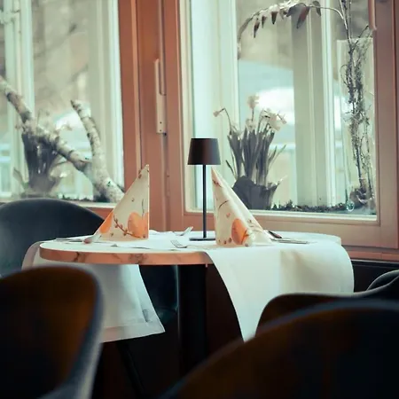 Waldhotel Hotel *